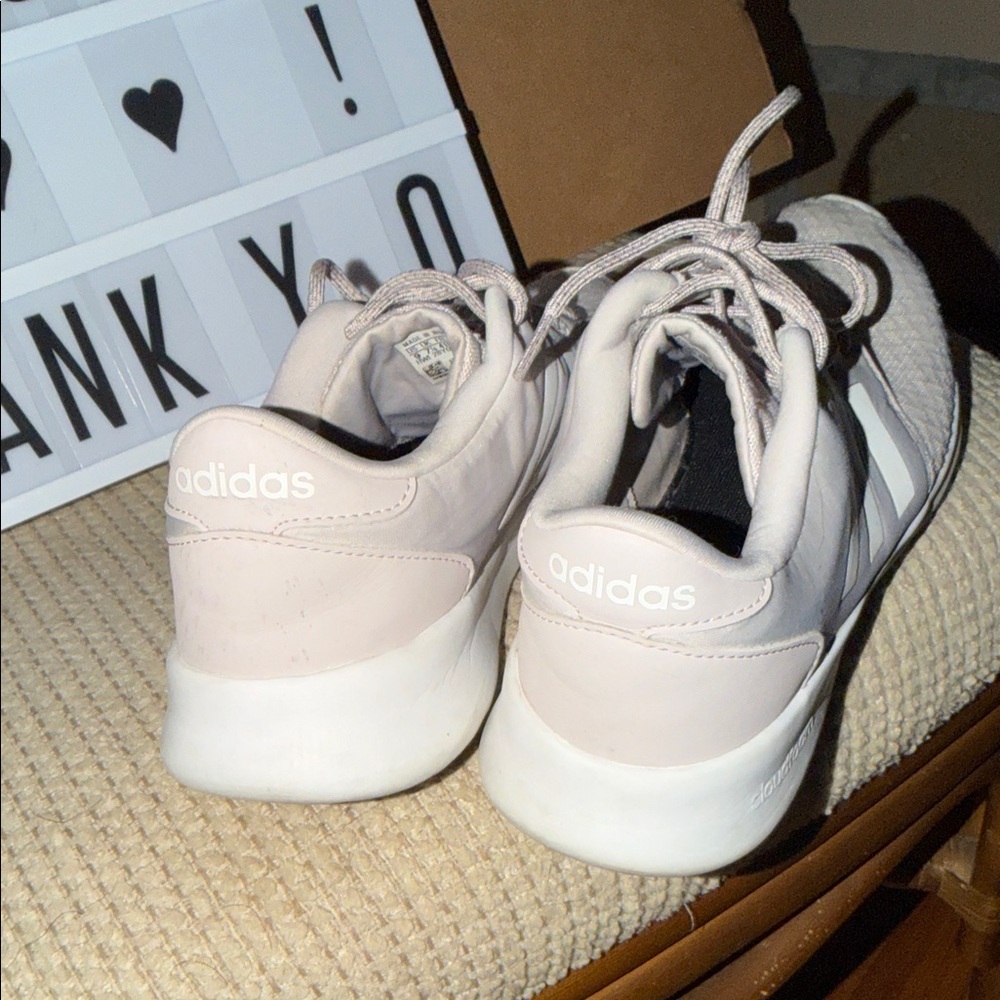 Women’s Adidas Cloudfoam Sneakers size 9 - Picture 6 of 9